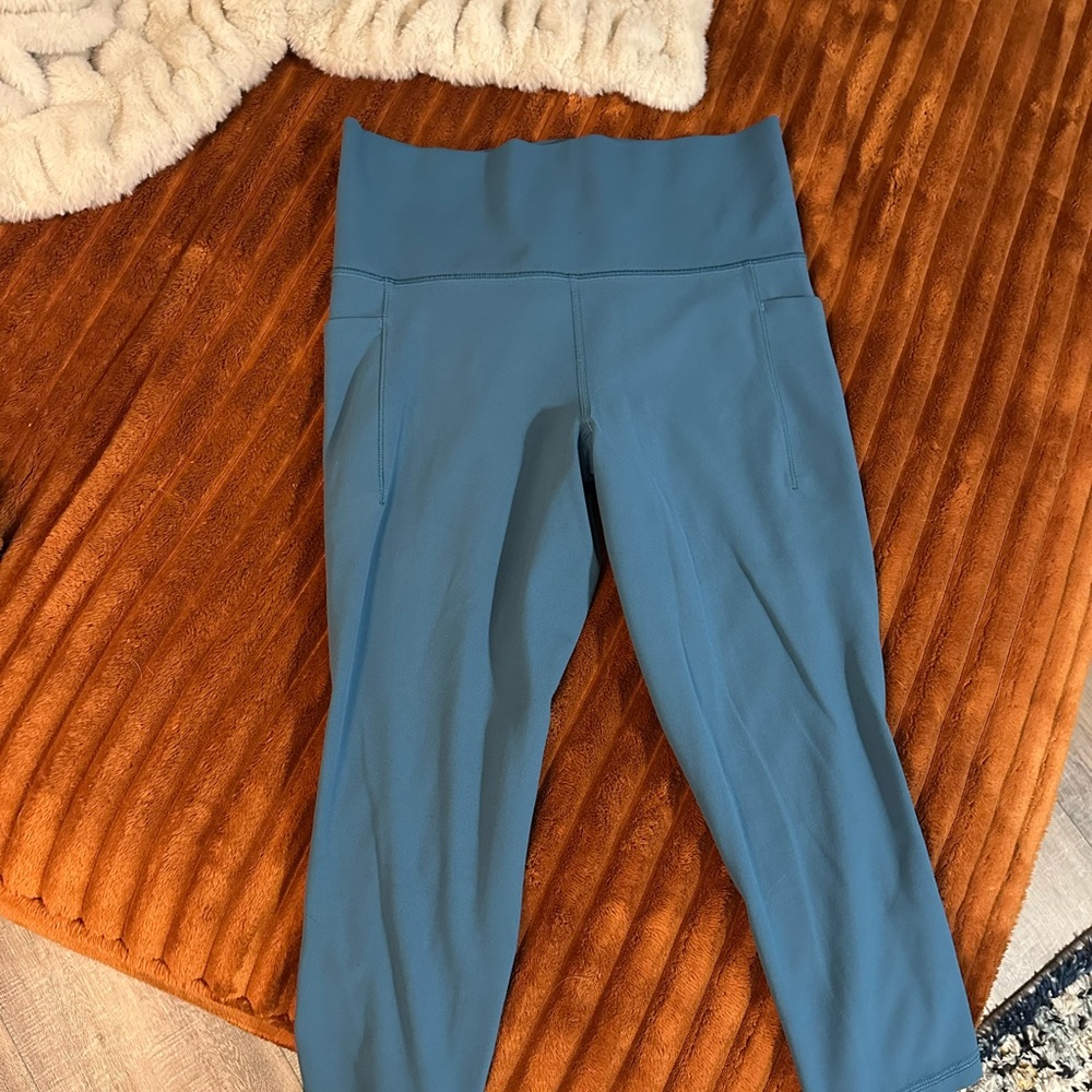 Athleta Teal Capri Leggings